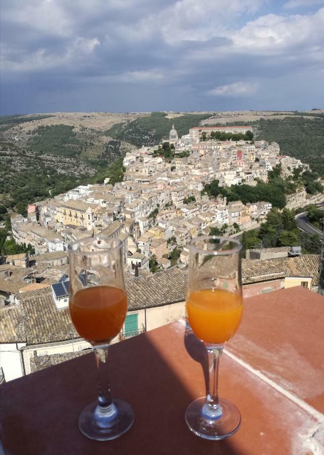 Bed and Breakfast Finestre su Ibla à Raguse Extérieur photo